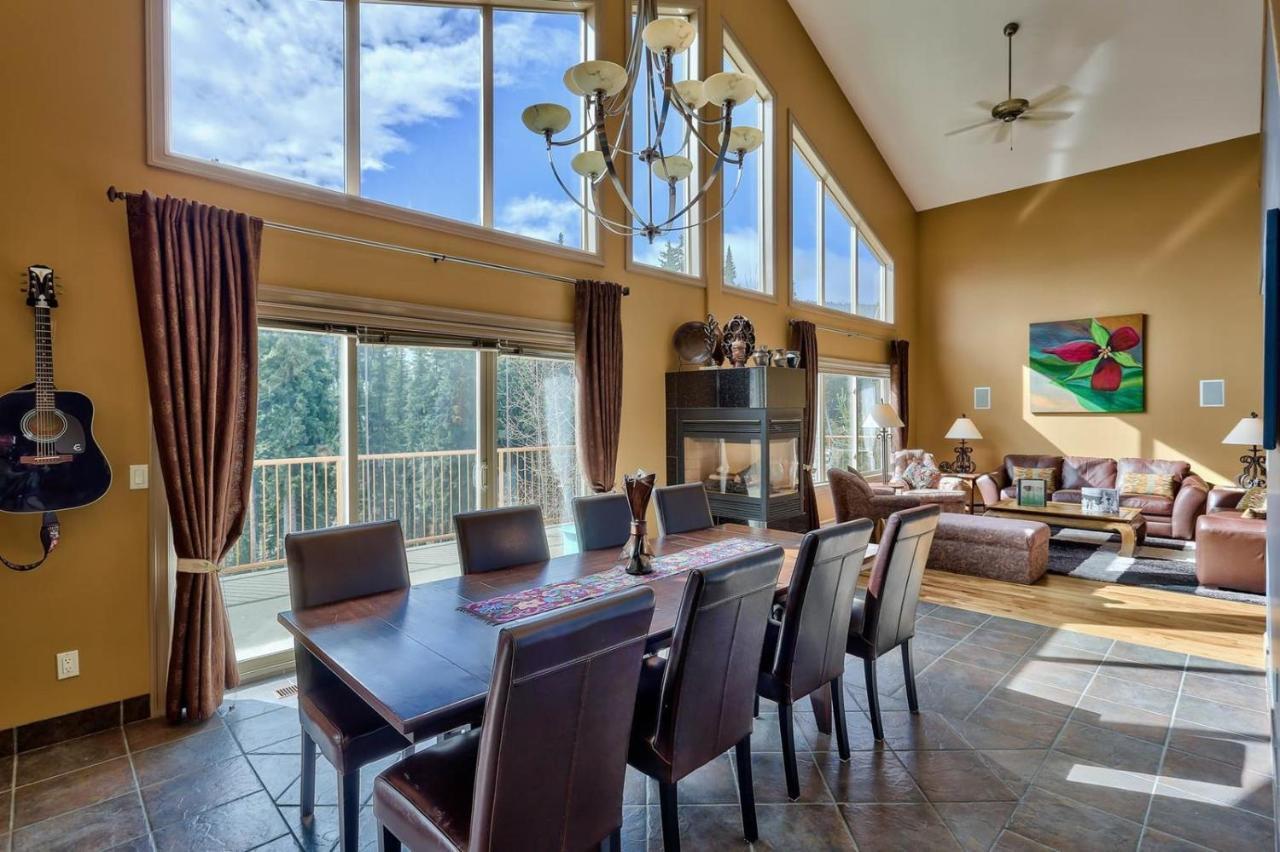 Soleil Chalet By Bear Country Sun Peaks Eksteriør bilde