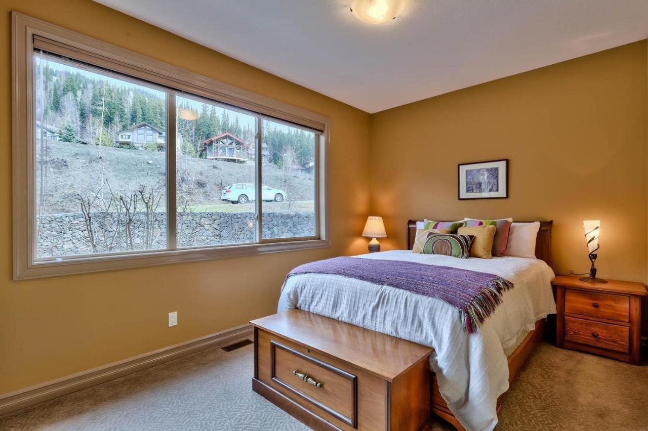 Soleil Chalet By Bear Country Sun Peaks Eksteriør bilde