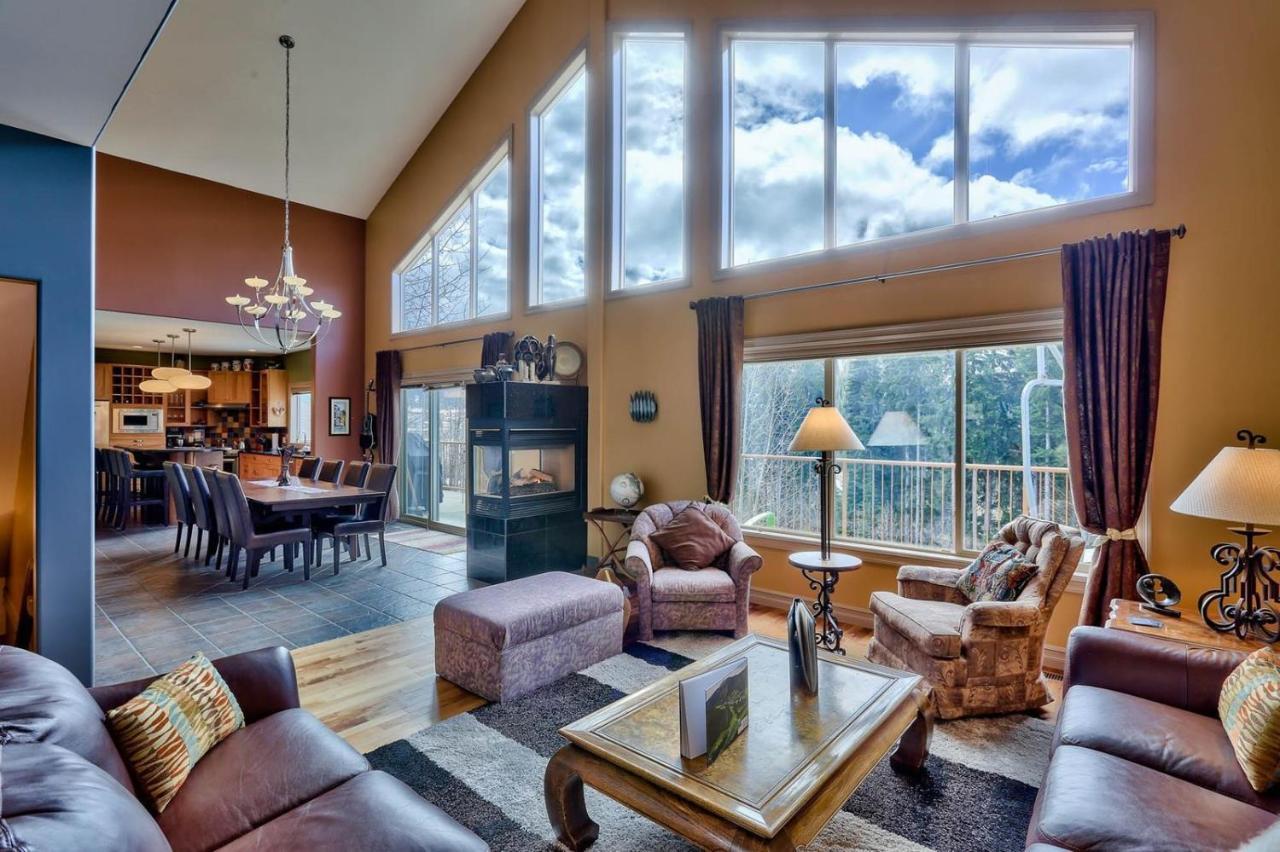 Soleil Chalet By Bear Country Sun Peaks Rom bilde